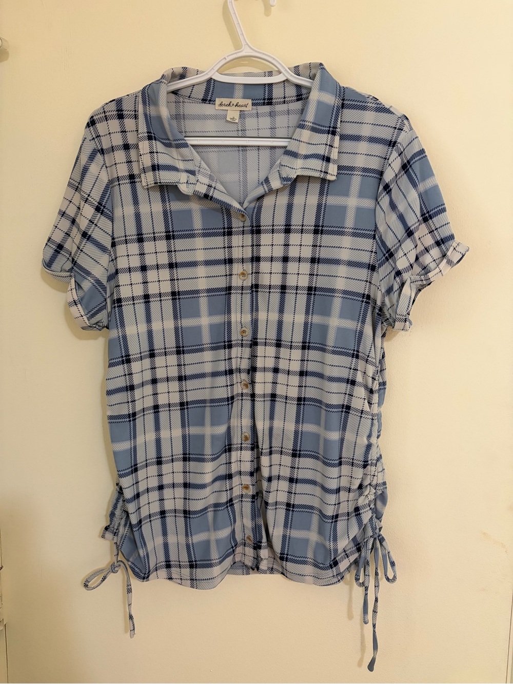 Derek Heart Light Blue and White Plaid Button-Up Shirt